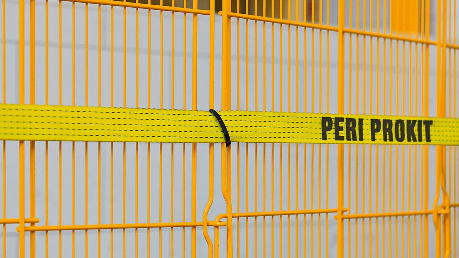 Stahovací pásky PCT slouží k upevnění skládacích mříží k upínacím popruhům. Jsou přizpůsobené systému a odolné proti UV záření.