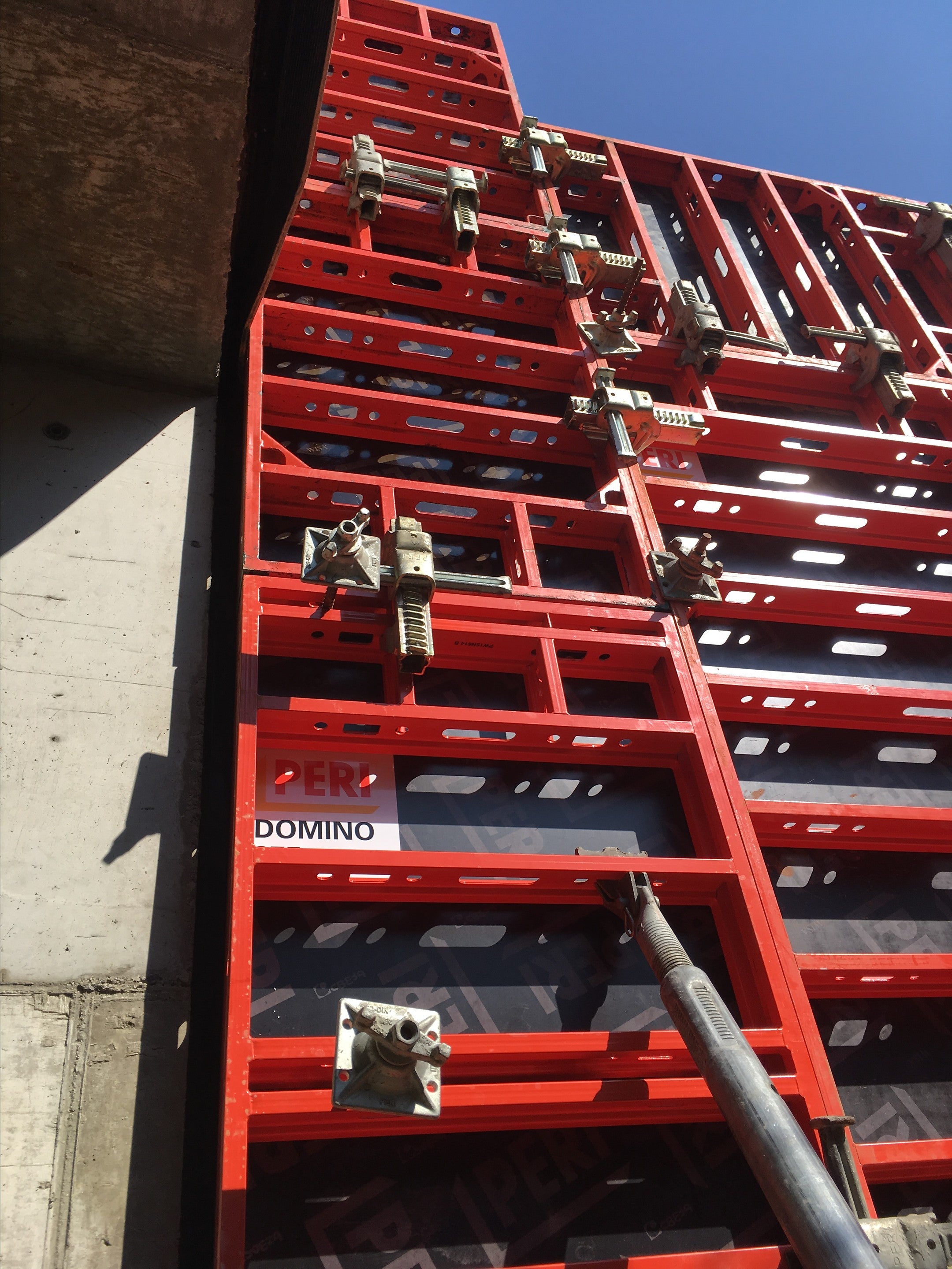 Станция 11-III (Пенчо Славейков) - Вход 1