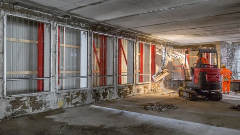 The PERI protection panel enclosed the three top storeys each time of the high-rise structure and also enabled safe and efficient execution of all work operations at great heights.<br/>