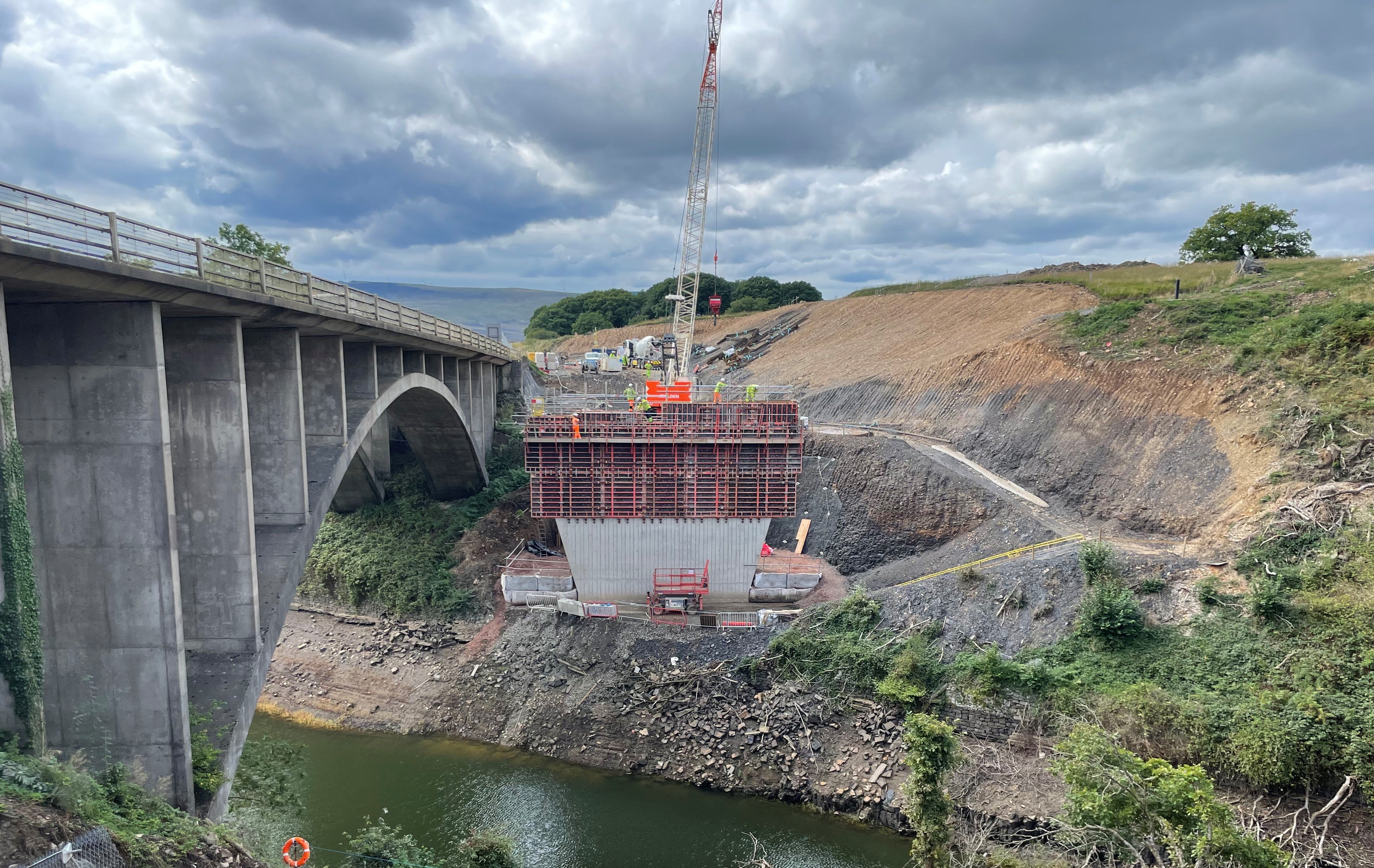 PERI supports major dualling project in Wales.