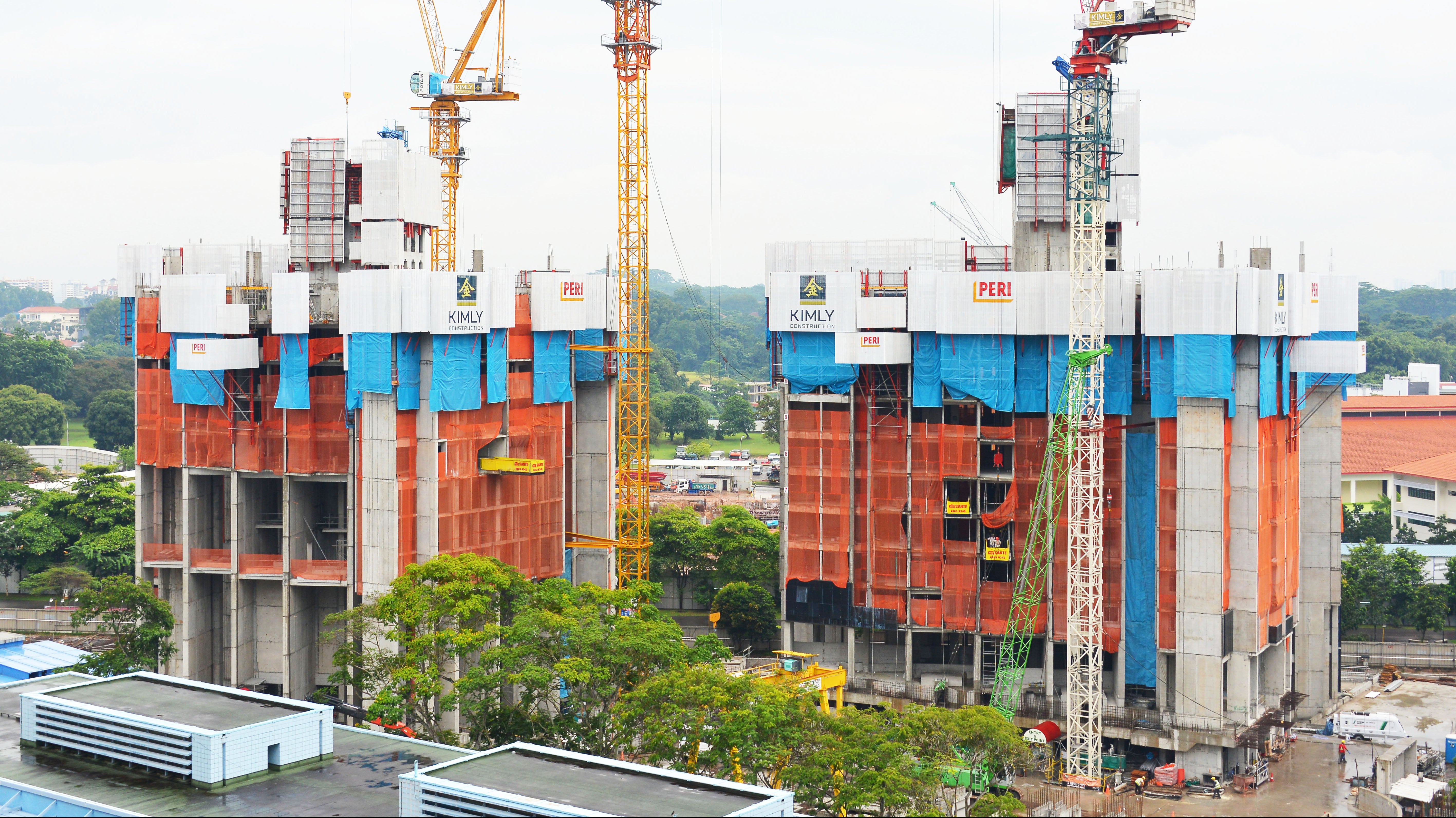 Constructions at Commonwealth Towers at an early stage