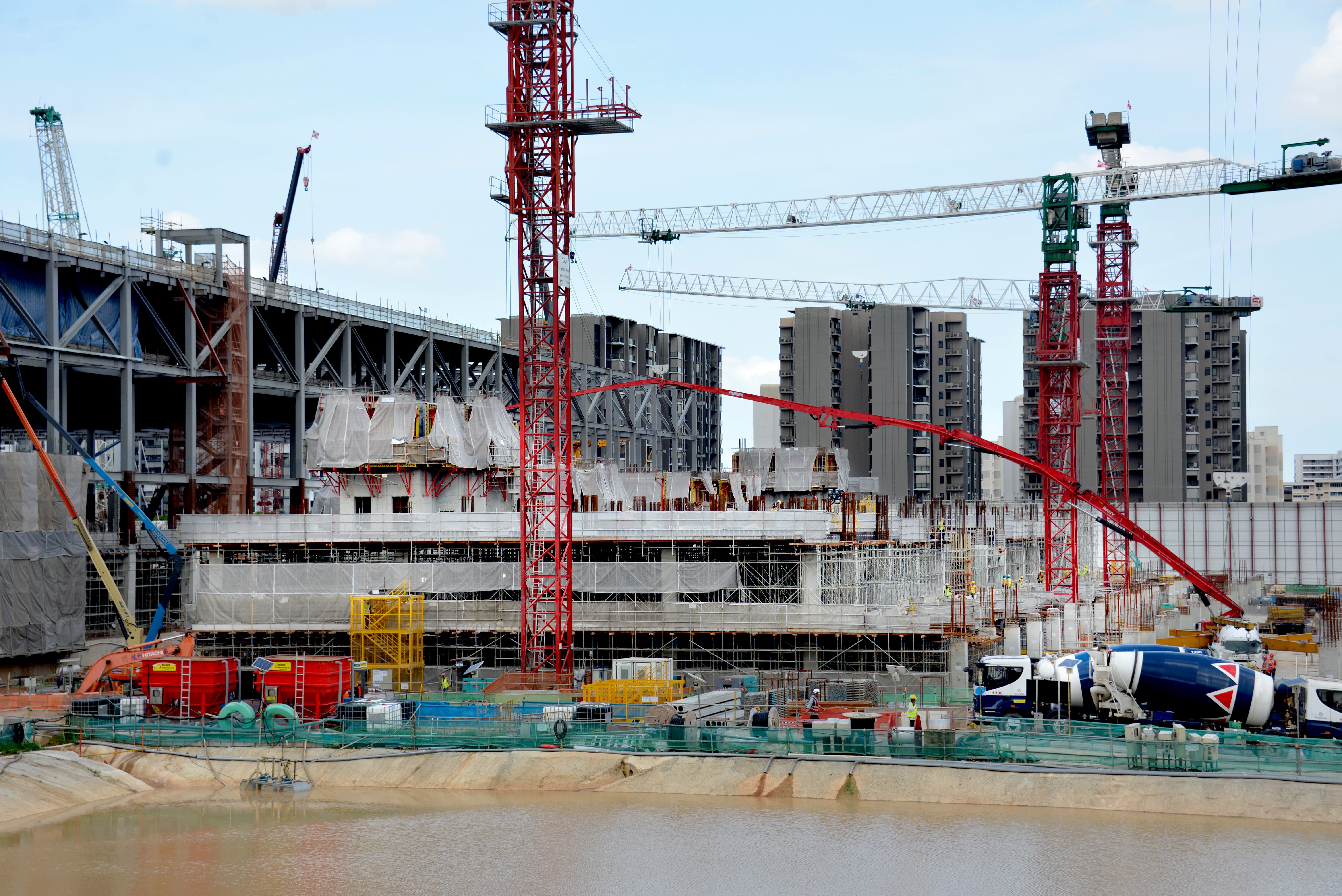 Multiple core walls utilizing VARIO Wall Formwork + CB Climbing Brackets