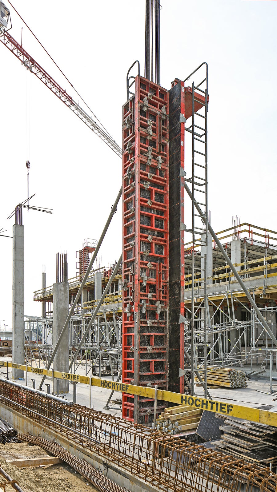 Airport City Gdańsk Zespół budynków biurowo - usługowych z niezbędną infrastrukturą techniczną i drogową - etap I (budynek B I "Alpha") przy ulicy Słowackiego w Gdańsku