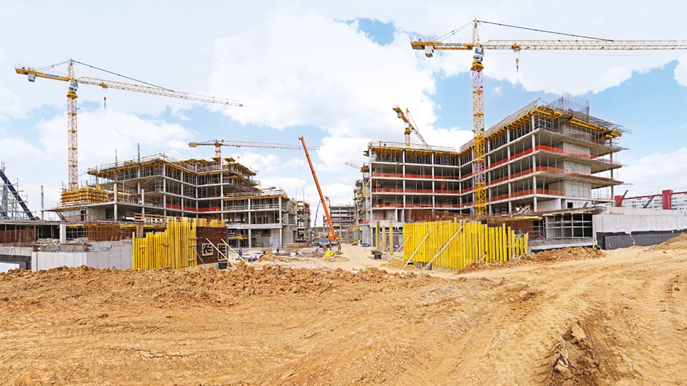 Более 1 700 модульных столов для опалубливания перекрытий доставлены единовременно на объект.