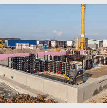 Le coffrage universel DUO utilisé pour les fondations