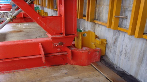 Les sabots d&#039;accrochage et les types d&#039;ancrage des plates-formes ACS sont minutieusement optimisés pour répondre aux besoins spécifiques de chaque projet. Que ce soit pour prendre en compte la charge, l&#039;épaisseur des voiles ou la résistance du béton exigée, ces éléments sont soigneusement ajustés pour assurer une performance optimale. Cette personnalisation garantit une sécurité maximale et une efficacité accrue sur chaque chantier.<br/>